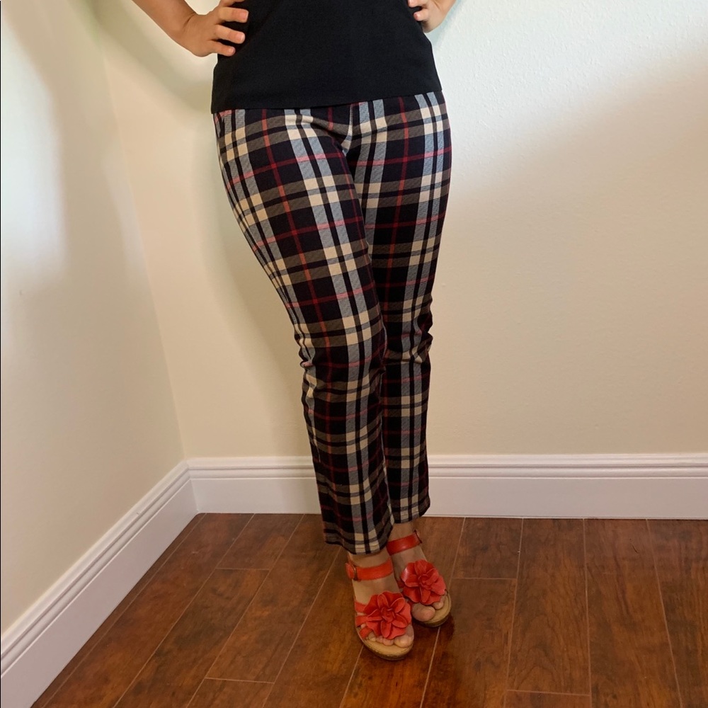 Hot & Delicious plaid pants size M